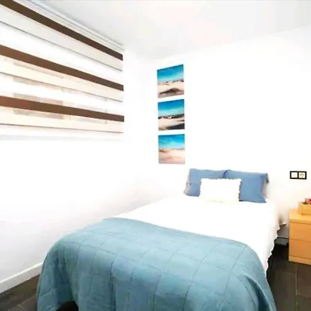 Apartment Stylish & Fully Furnished 3 Bedrooms Flat -4 Min Walk To Beautiful *