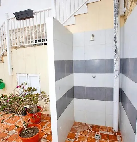 Stylish & Fully Furnished 3 Bedrooms Flat -4 Min Walk To Beautiful 公寓 *