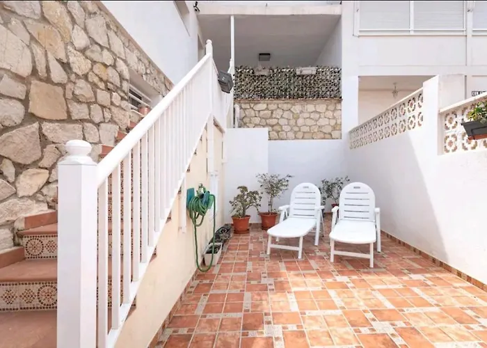 Appartement Stylish & Fully Furnished 3 Bedrooms Flat-4 Min Walk To Albufereta